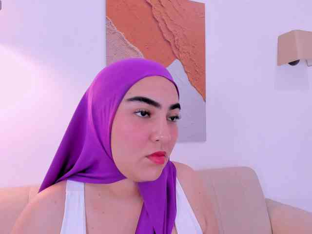 Malika-Noor webcam