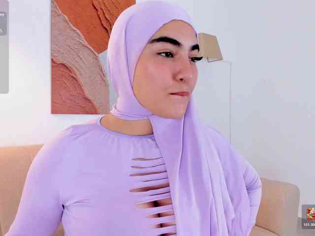 Malika-Noor webcam