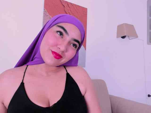Malika-Noor webcam