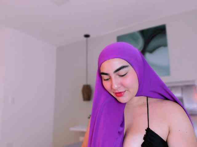 Malika-Noor Live Webcam on BongaCams