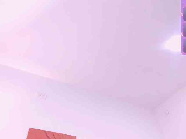 Malika-Noor webcam