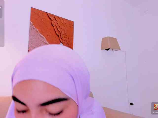 Malika-Noor webcam