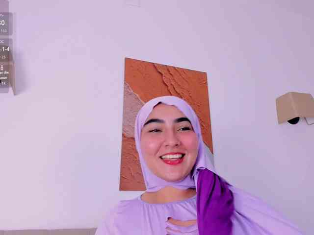 Malika-Noor webcam