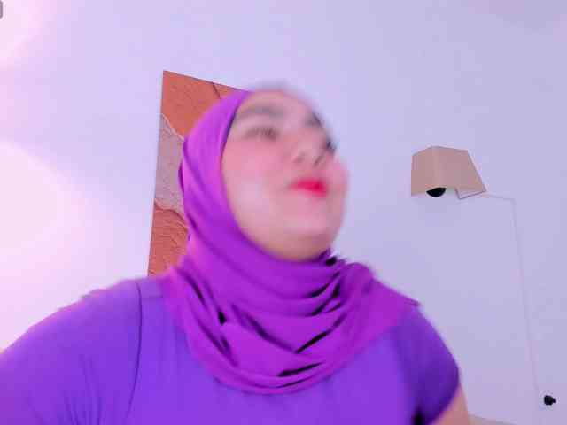 Model: Malika-Noor