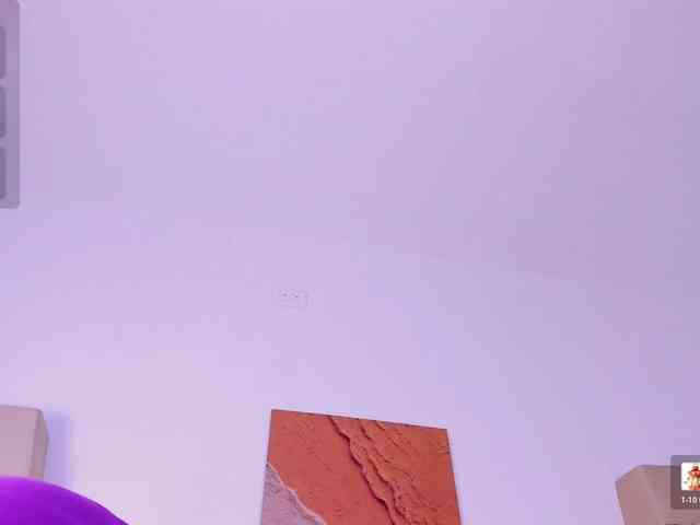 Malika-Noor webcam