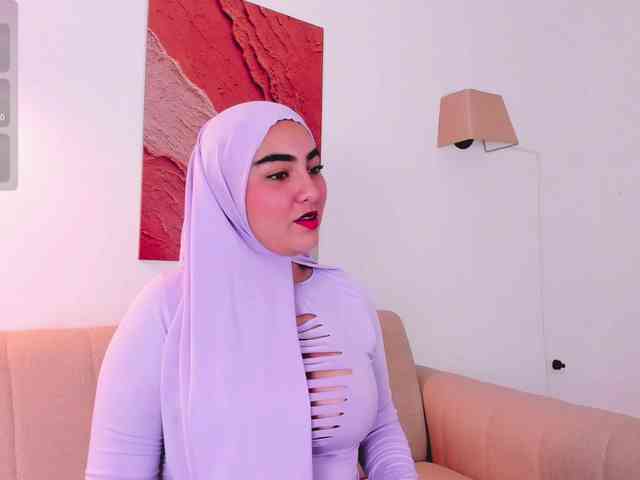 Malika-Noor webcam