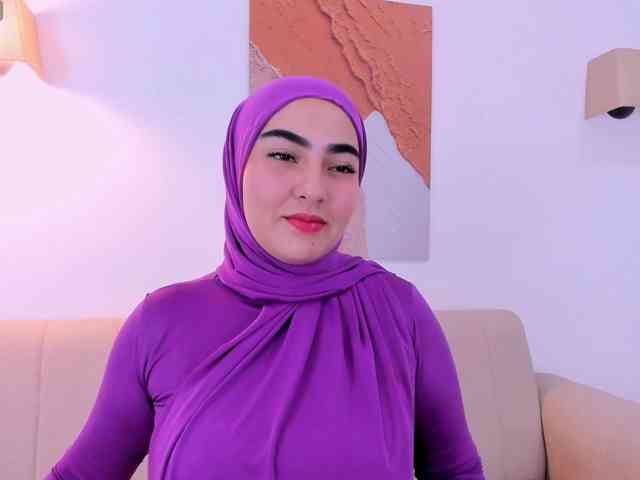 Malika-Noor webcam
