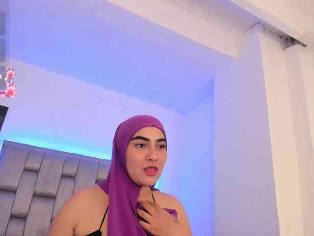 Malika-Noor Live Webcam on BongaCams