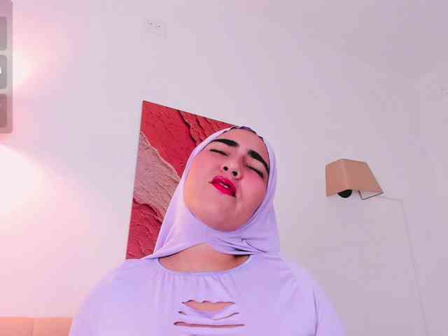 Malika-Noor webcam