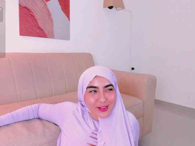 Malika-Noor webcam
