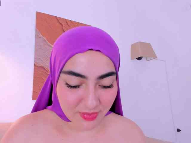 Malika-Noor - Girl 