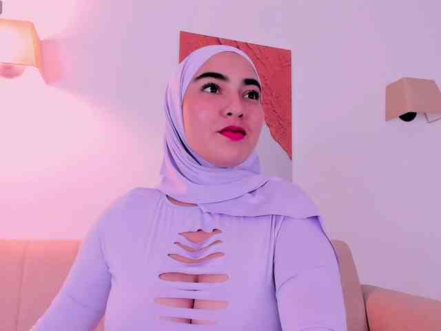 Malika-Noor webcam