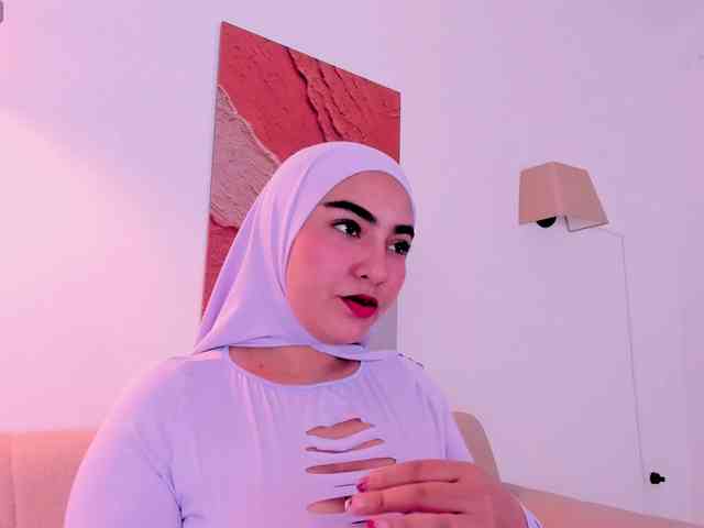 Malika-Noor webcam