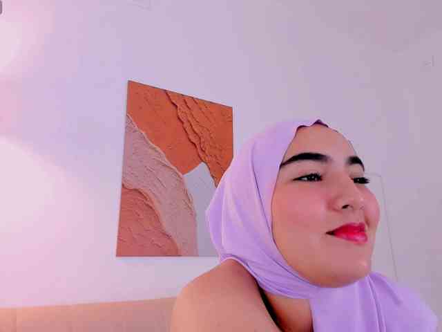 Malika-Noor webcam