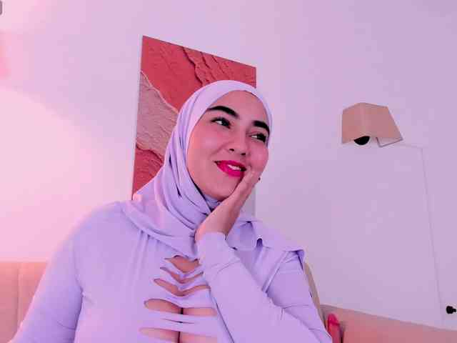 Malika-Noor webcam