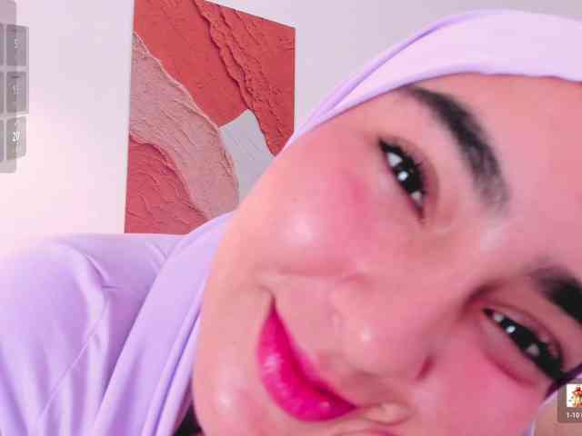 Malika-Noor webcam