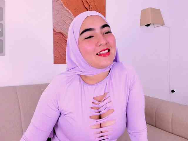 Malika-Noor webcam