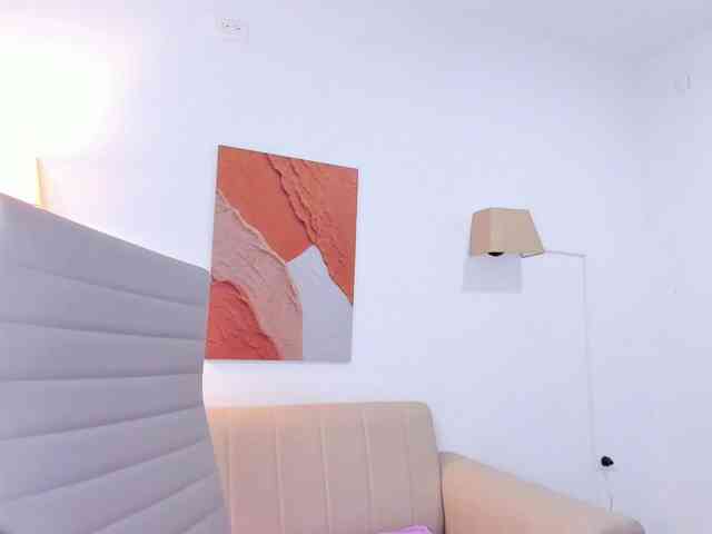 Malika-Noor webcam