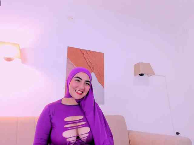 Model: Malika-Noor
