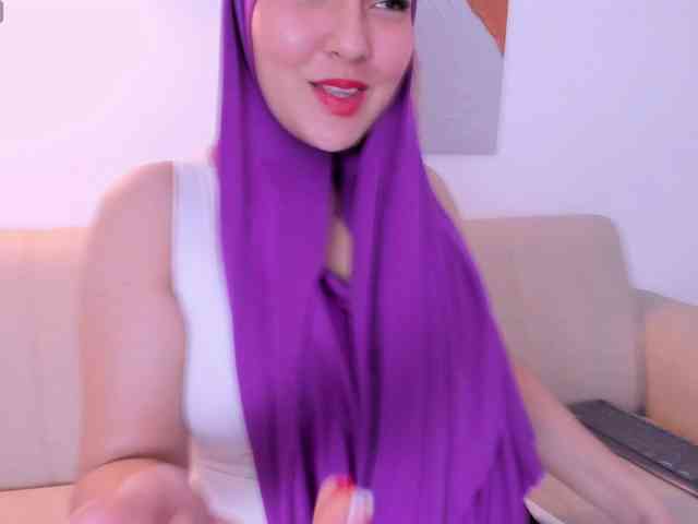 Malika-Noor webcam