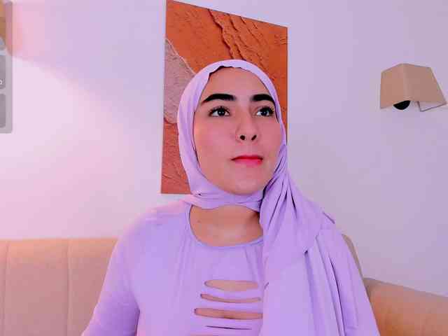 Malika-Noor webcam