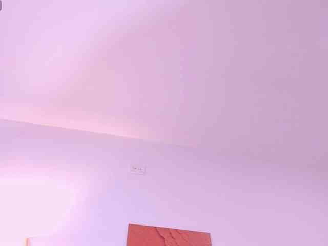 Malika-Noor webcam