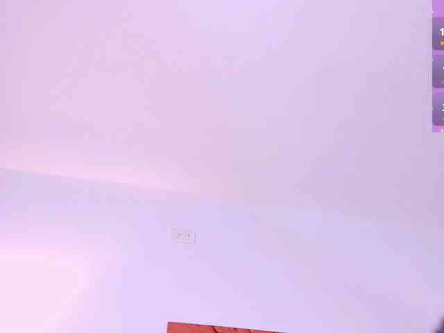Malika-Noor webcam