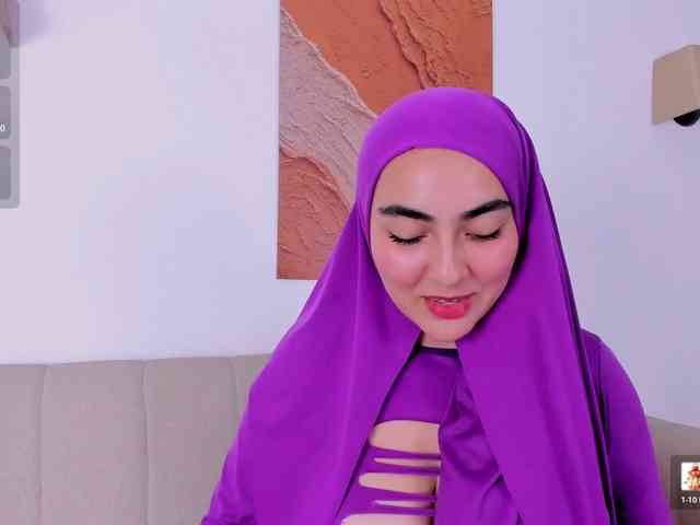 Malika-Noor webcam