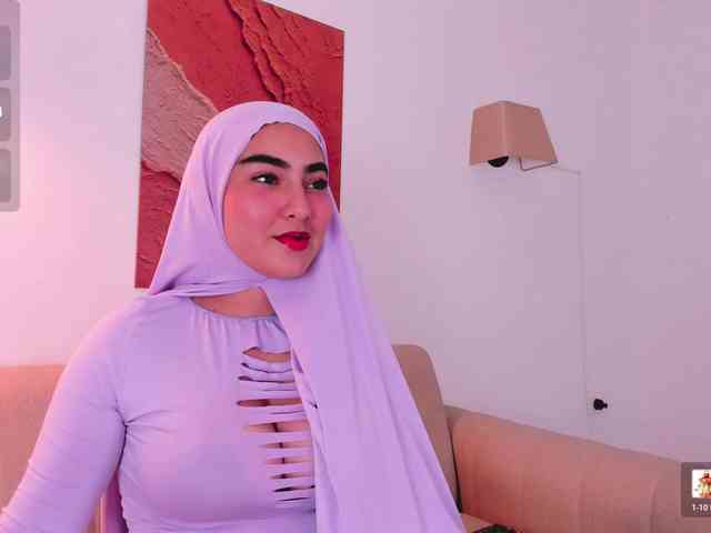 Malika-Noor webcam