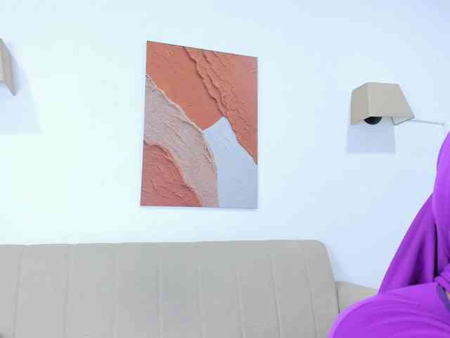 Malika-Noor webcam