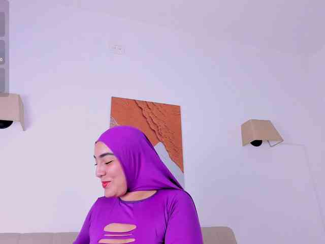 Malika-Noor webcam