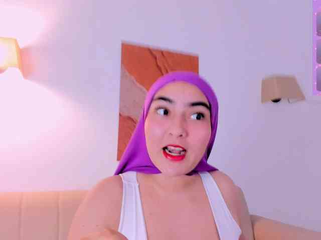 Malika-Noor webcam