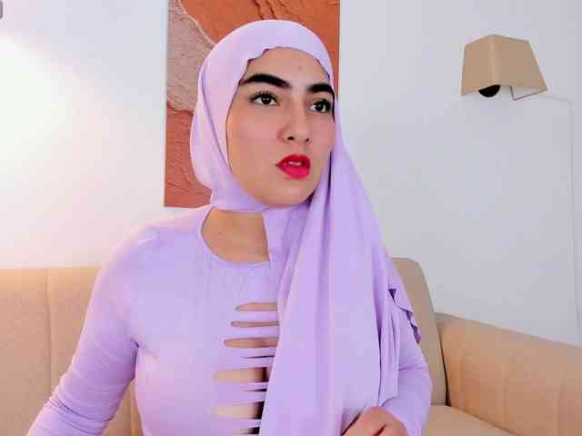 Malika-Noor webcam