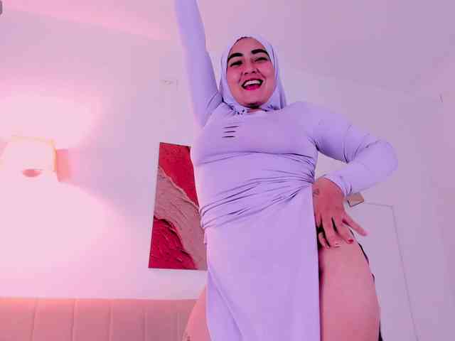 Malika-Noor webcam