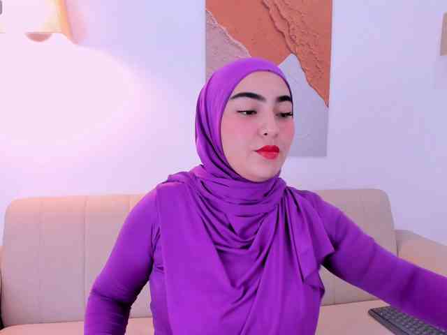 Malika-Noor webcam