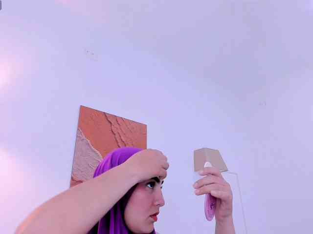 Malika-Noor webcam