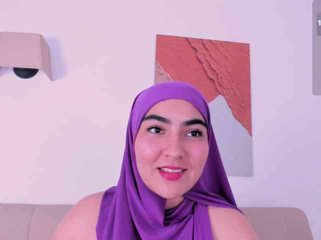 Malika-Noor webcam