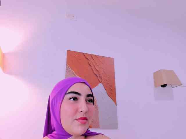 Malika-Noor webcam