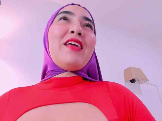 Malika-Noor webcam
