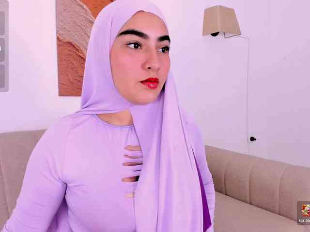 Malika-Noor webcam