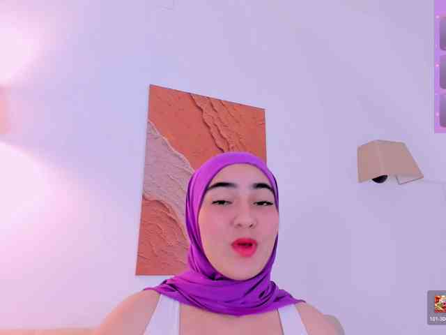Malika-Noor webcam