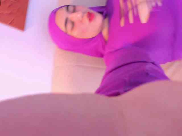 Model: Malika-Noor