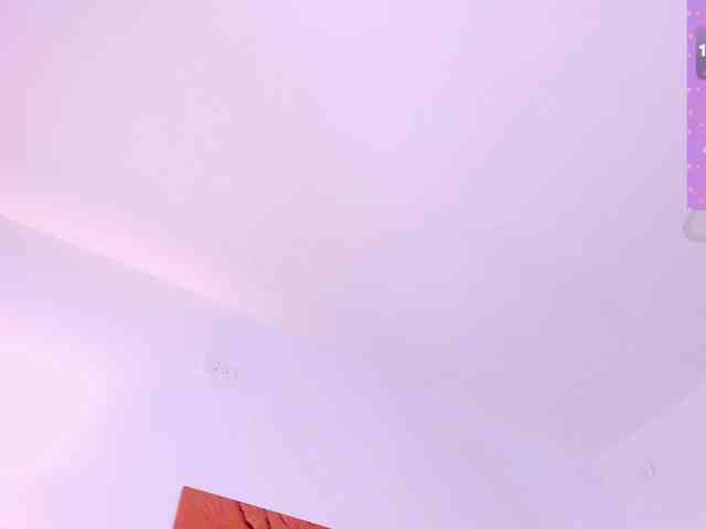 Malika-Noor webcam