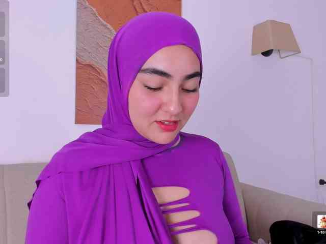 Malika-Noor webcam