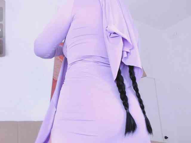 Malika-Noor webcam