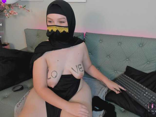 zaid-habibi live cam on BongaCams
