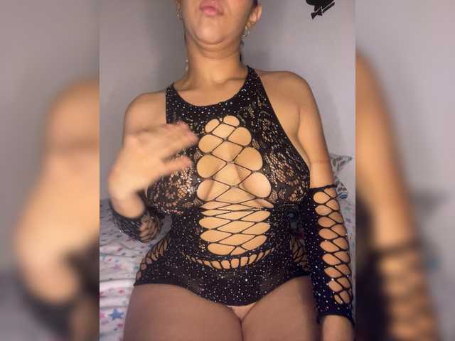 Salma00 live cam on BongaCams