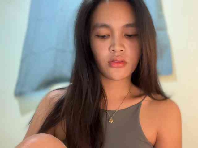 モデル: Hi_ImRiri