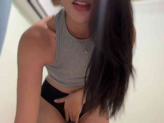 KaoriOinuma webcam