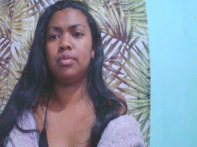 Julia-skye live cam on BongaCams